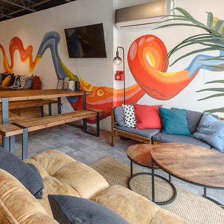 Samesun Toronto Hostel Bagian luar foto